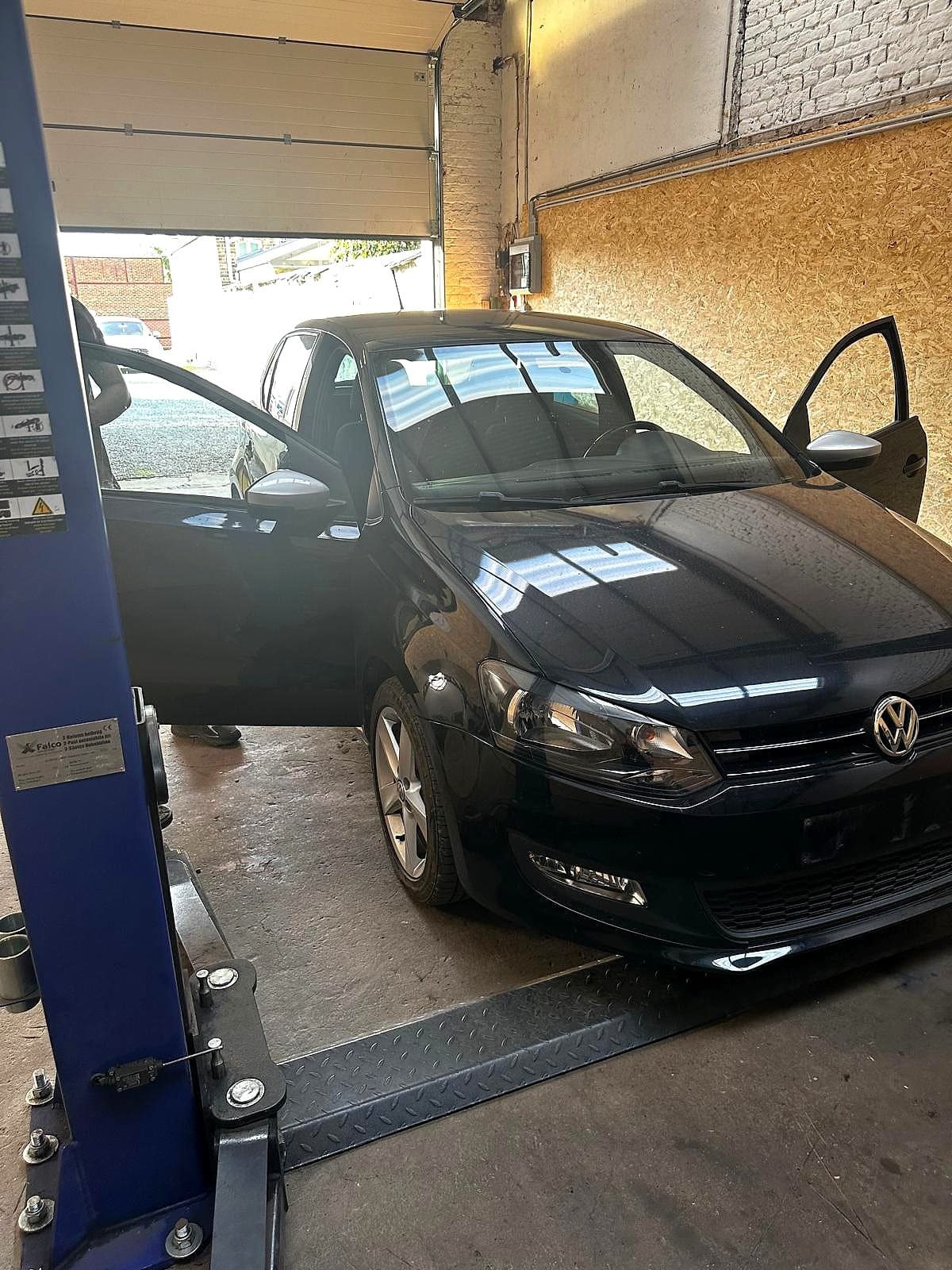Véhicule examiné à l'atelier SM CARS avant reprise